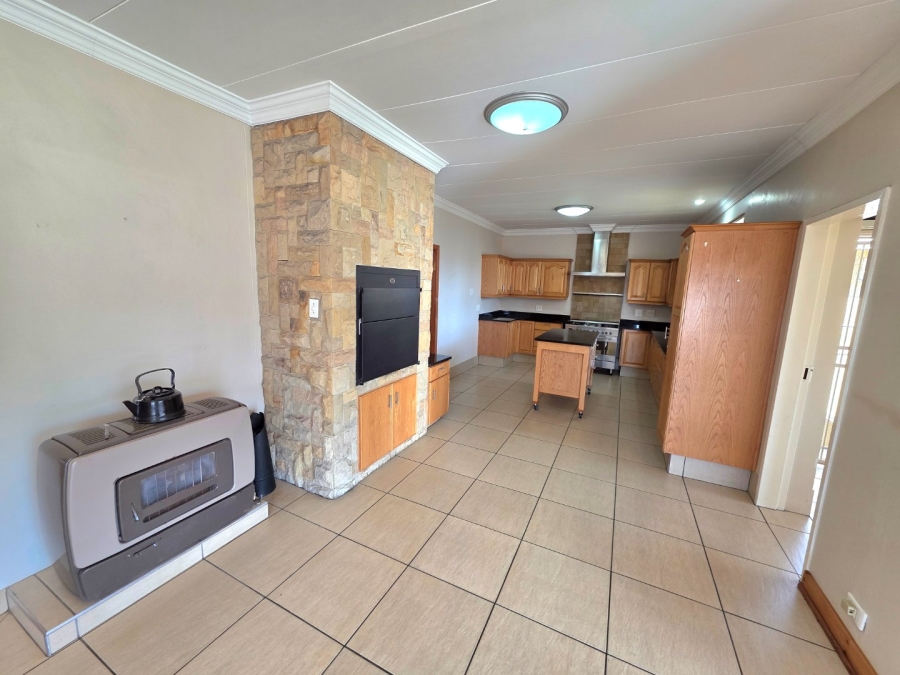 5 Bedroom Property for Sale in Eureka Free State